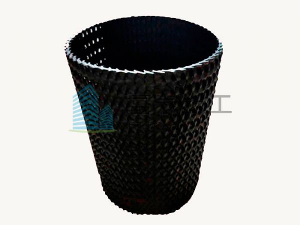 硬式透水管的構成分三部分